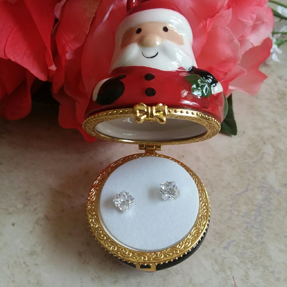 CZ earrings Silvertone in Santa Keepsake box